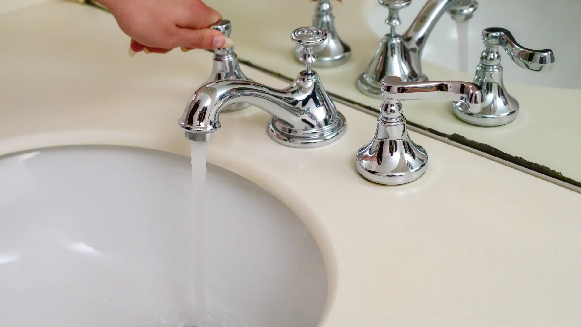 Burst Pipes, Overflows and Active Leaks